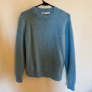 Zara Women’s Blue Sweater in Size Small
